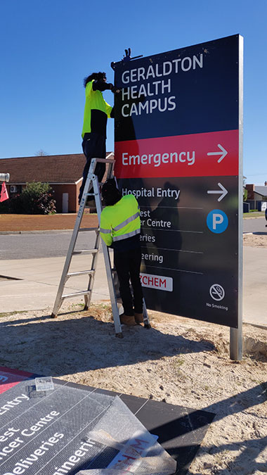 Geraldton Regional Hospital sign installation